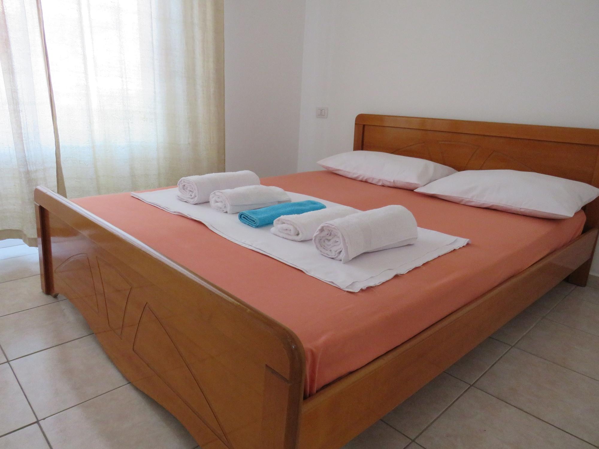 Casa Mia Hotel Sarandë Exteriör bild