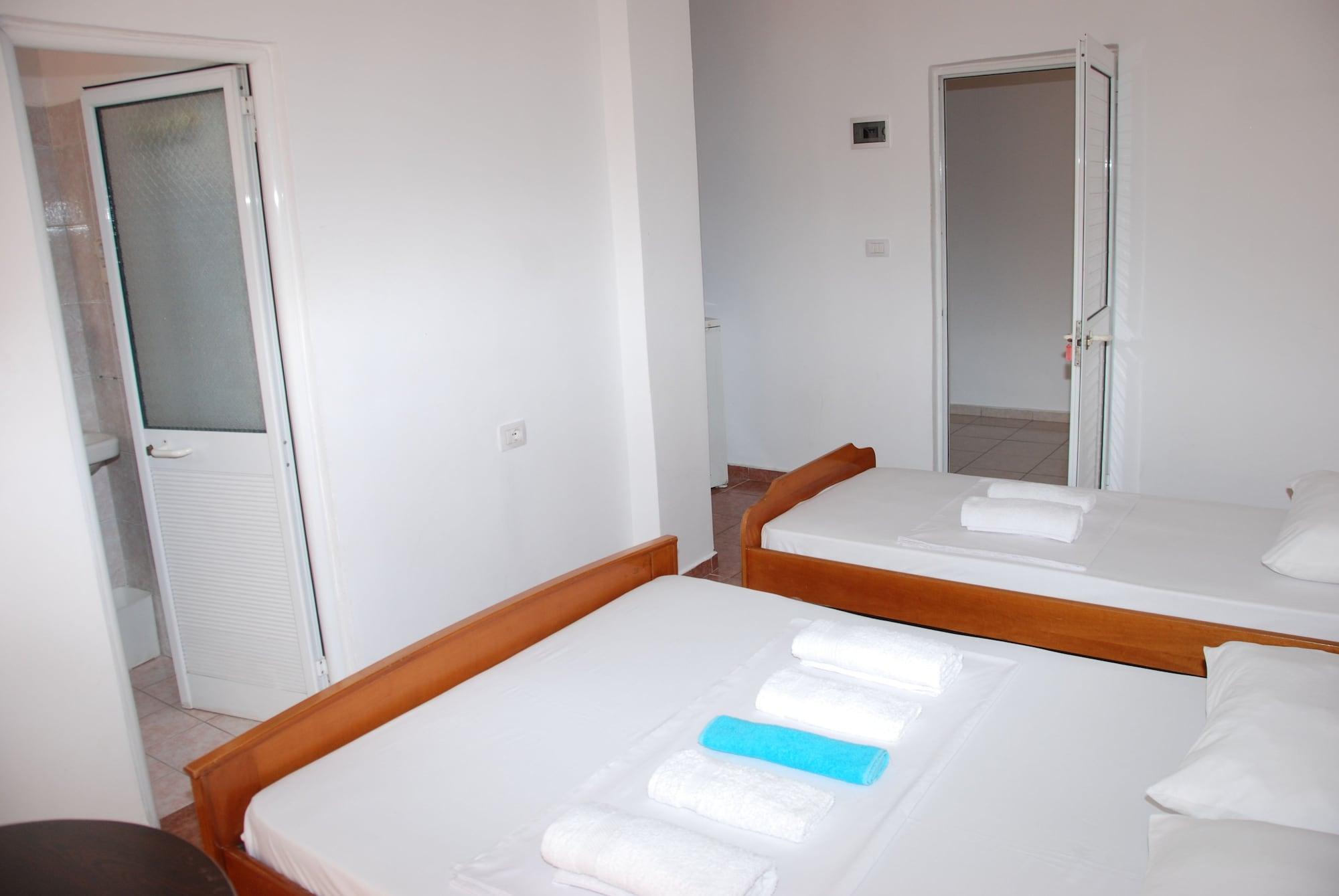 Casa Mia Hotel Sarandë Exteriör bild